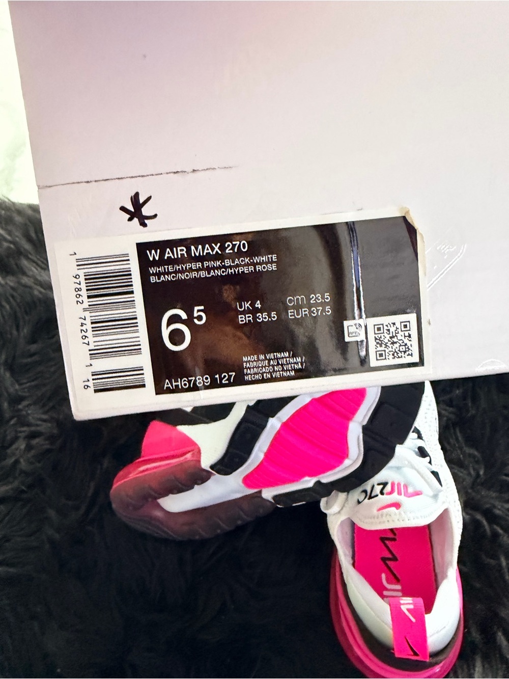 Nike Air Max 270 - Picture 10 of 11